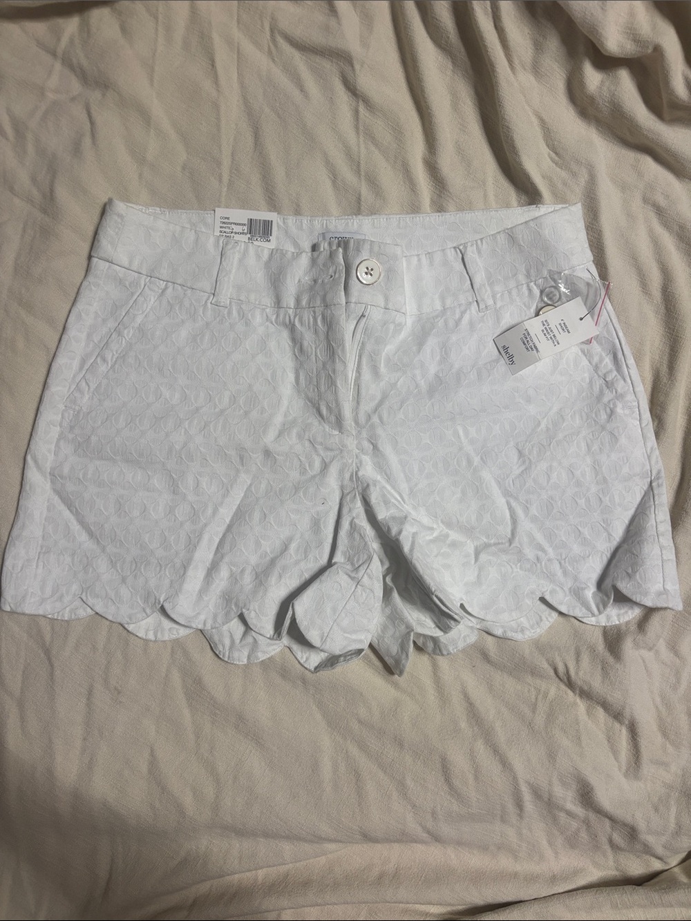 crown & ivy White Scalloped High-Waist Shorts